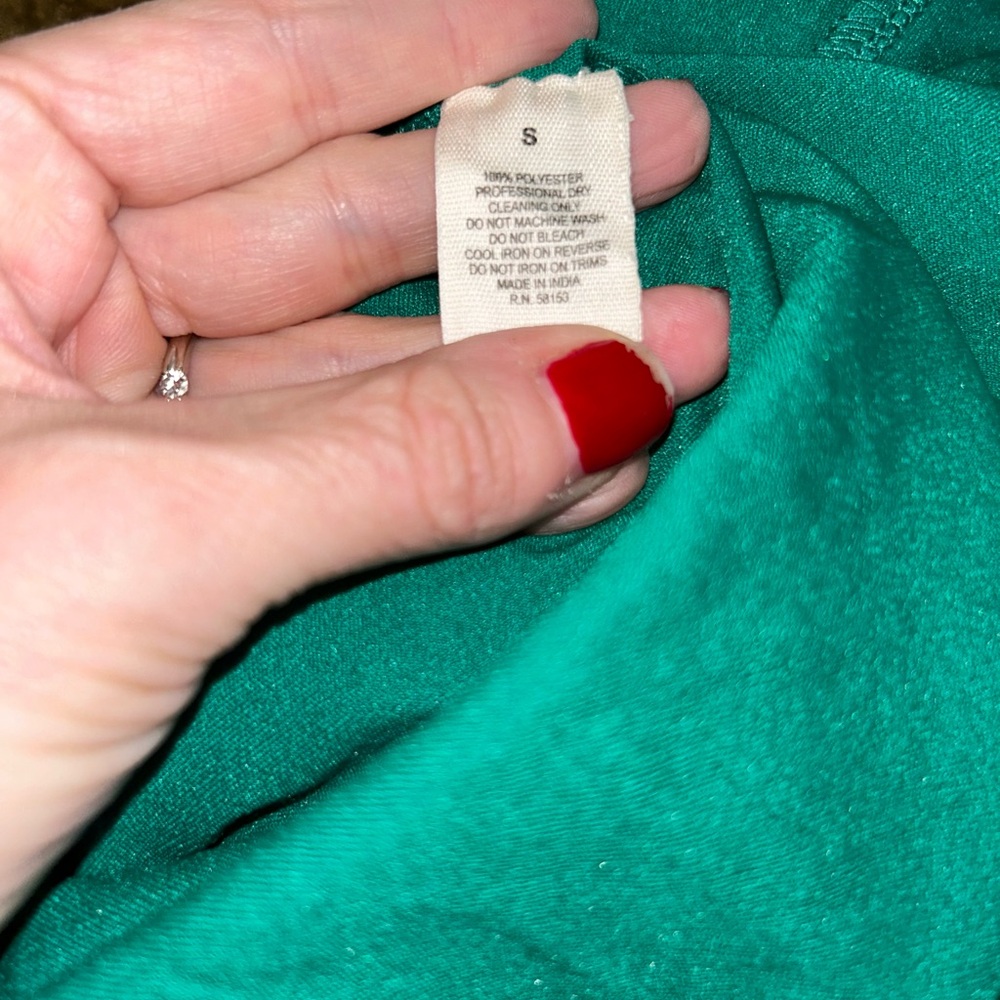 Gorgeous Evening Dress- Beautiful Emerald Green. Great For A Formal Christmas! - Picture 8 of 8